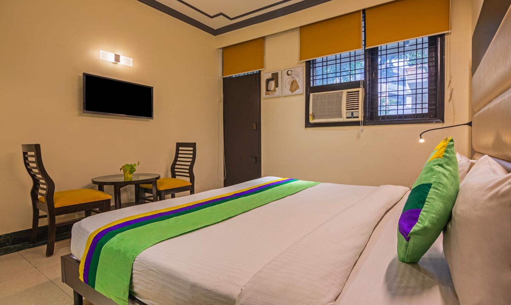 Super Townhouse Sushant Lok Phase 1 Formerly Hotel Neven Gurgaon Ngoại thất bức ảnh